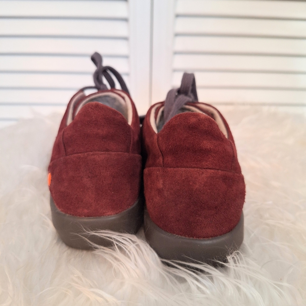 Softino Burgundy Suede Lace-Up Sneakers Sz 5.5 - Picture 3 of 7